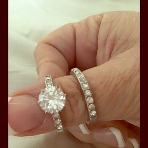 Size 8 Cubic Zirconia Wedding set